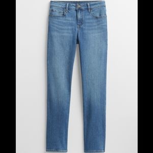 Gap Classic Straight 4/27